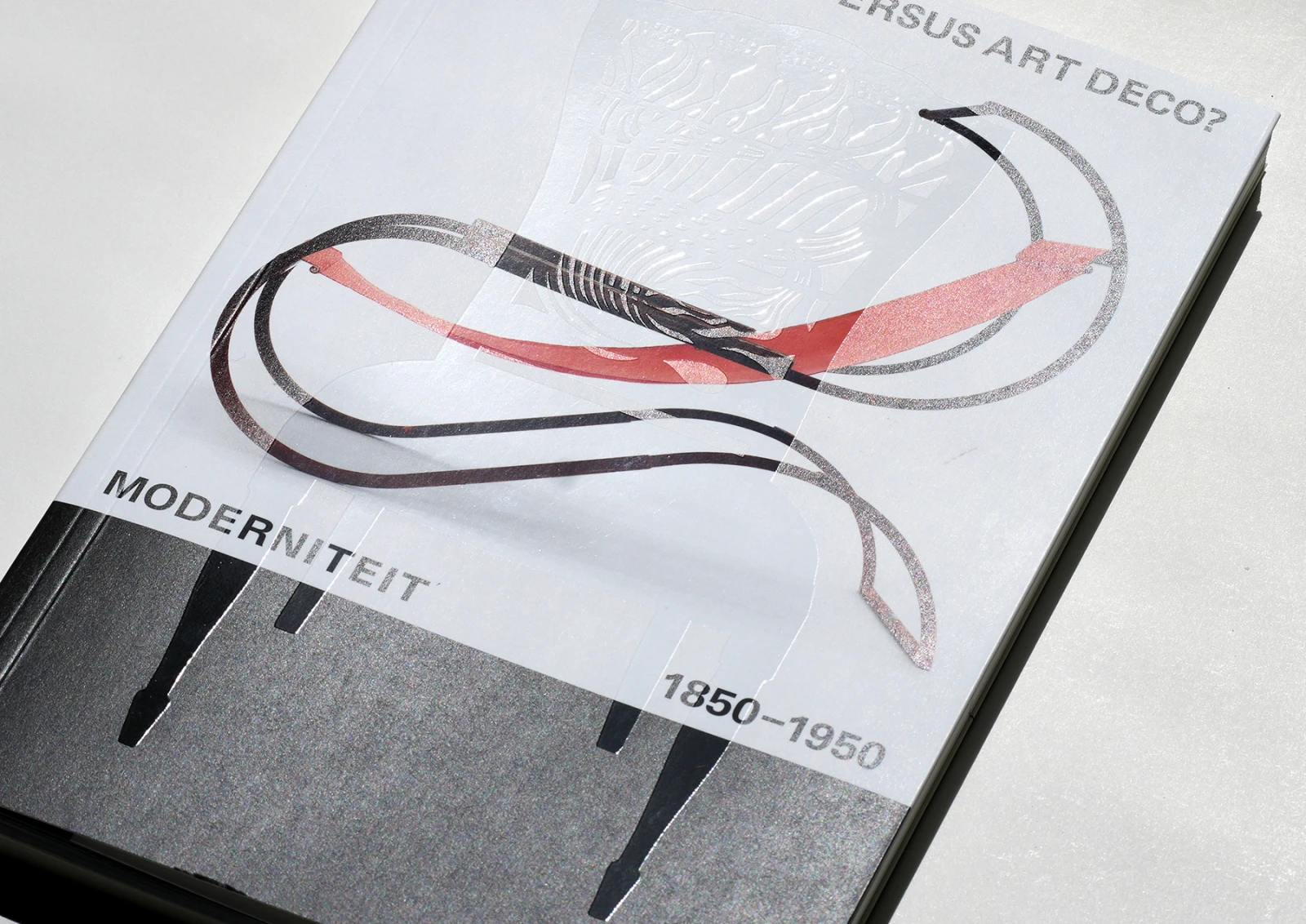 Art Nouvaeu Versus Art Deco?